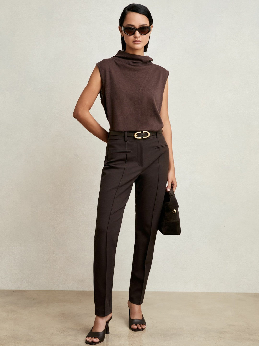 Reiss Deal - Petite Pintuck Tapered Trousers in Chocolate Brown
