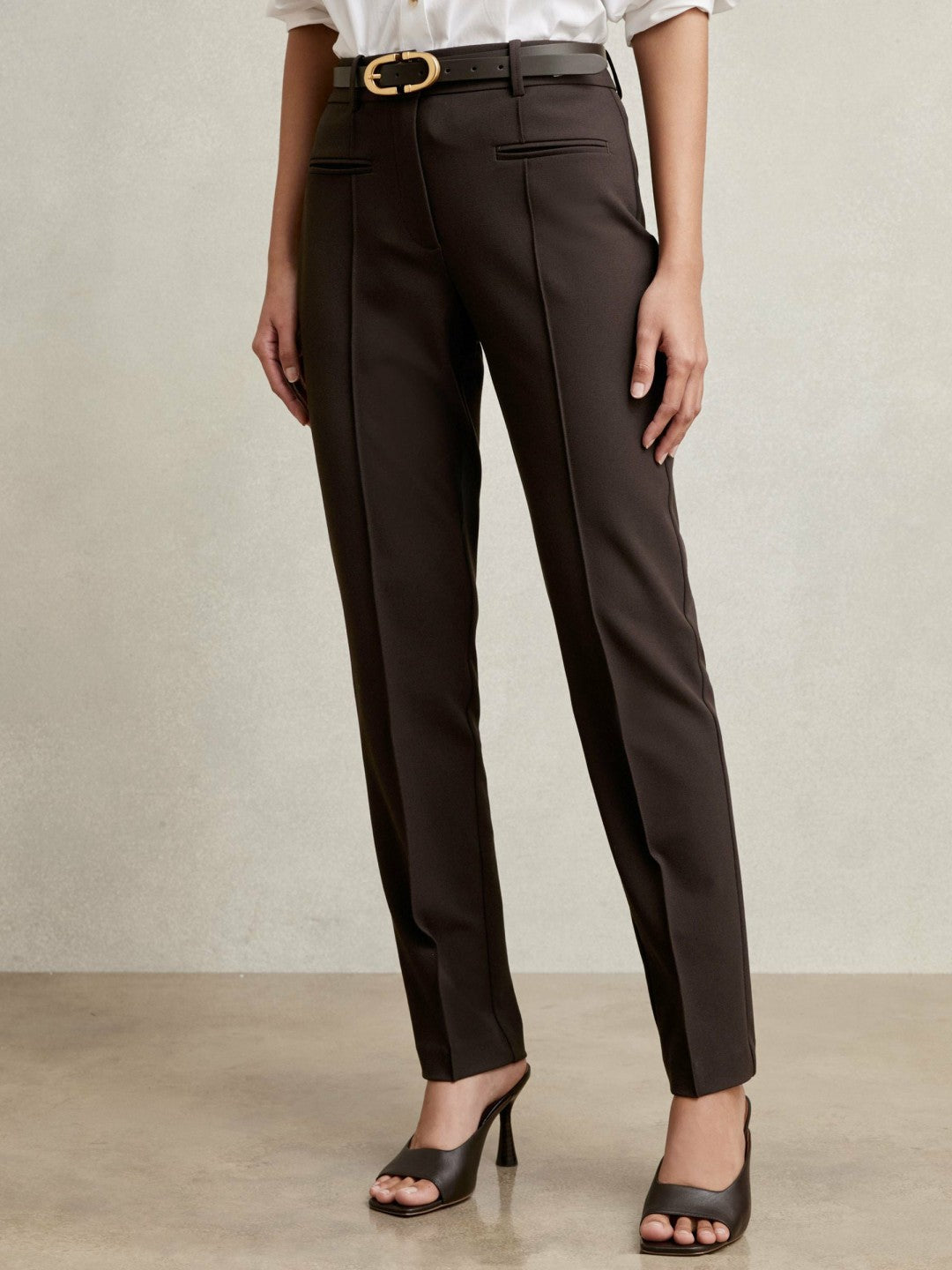 Reiss Deal - Petite Pintuck Tapered Trousers in Chocolate Brown