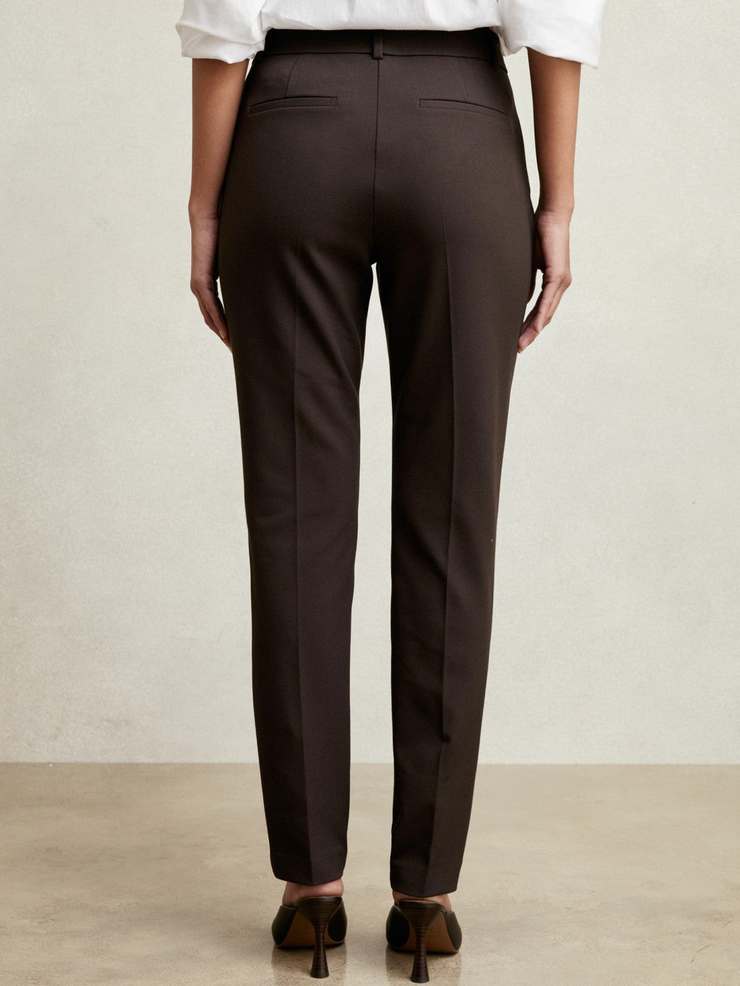Reiss Deal - Petite Pintuck Tapered Trousers in Chocolate Brown