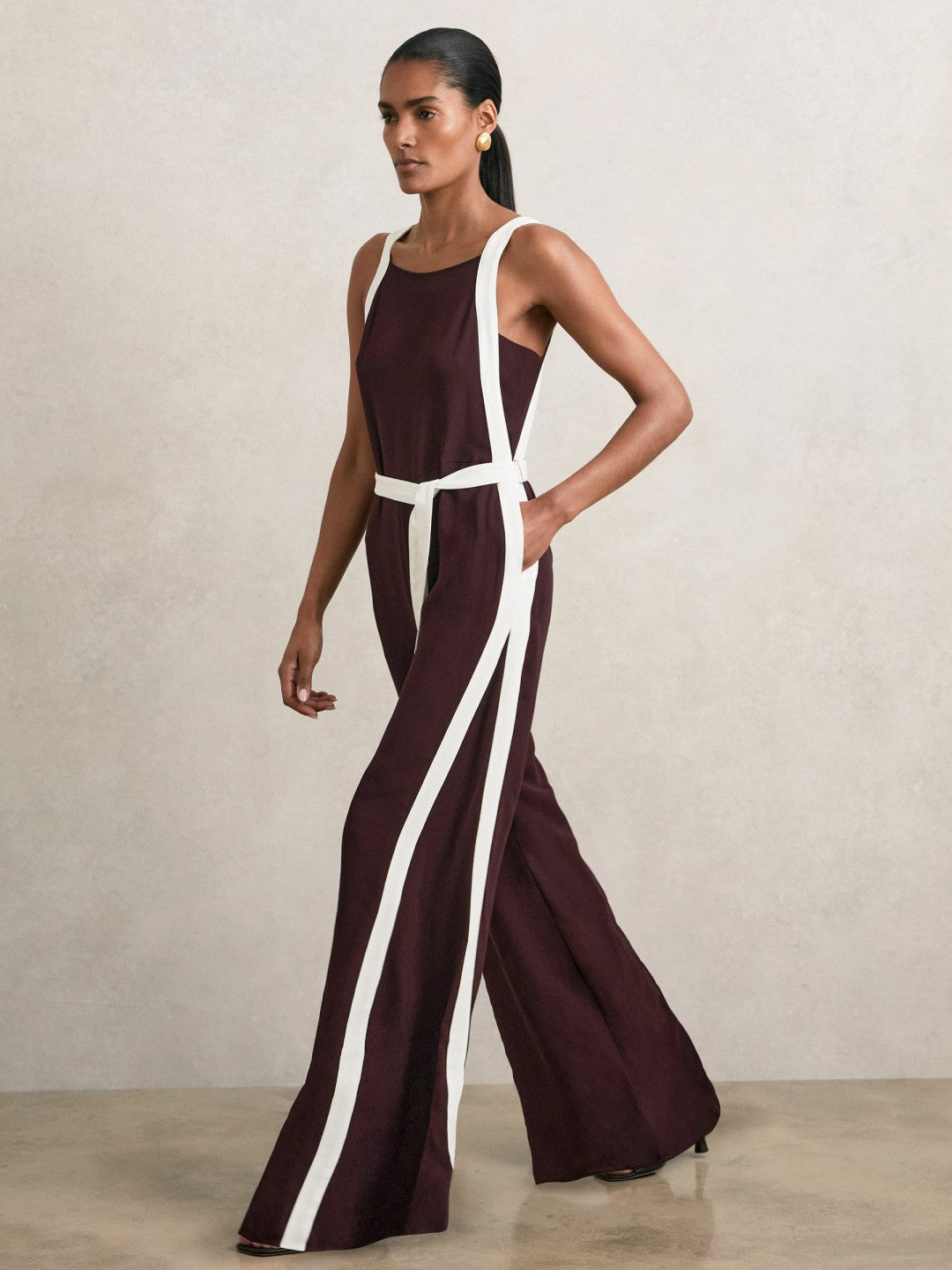 Reiss Value - Petite Colourblock Wide Leg Belted Jumpsuit in Burgundy/Cream