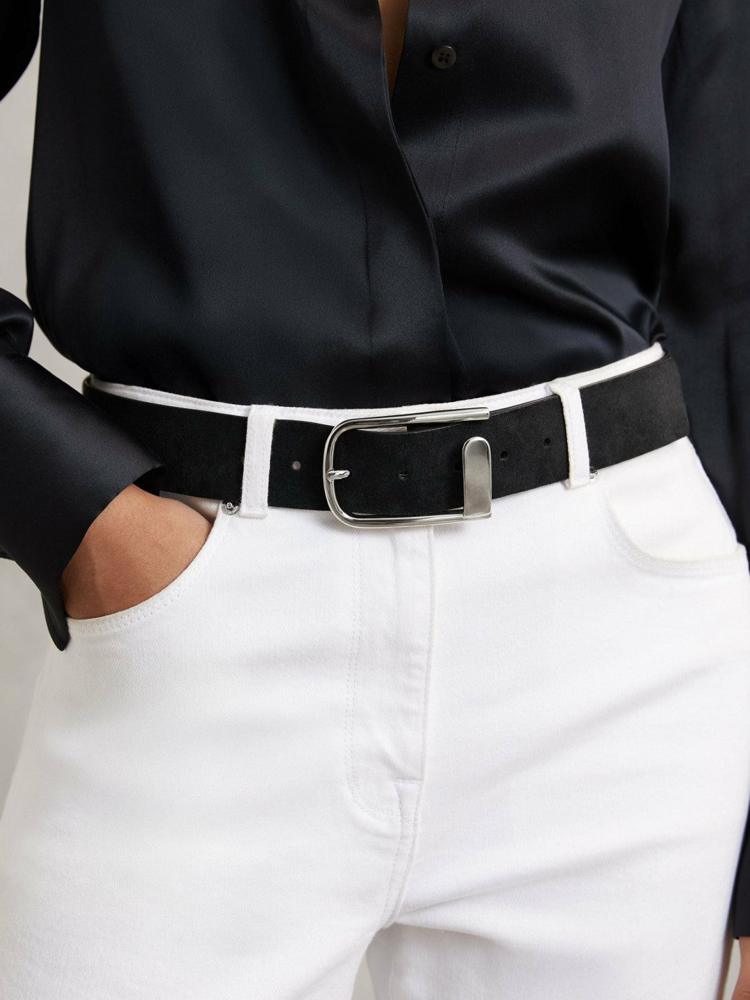 Reiss Popular Choice - Suede Half-Keeper Belt in Black