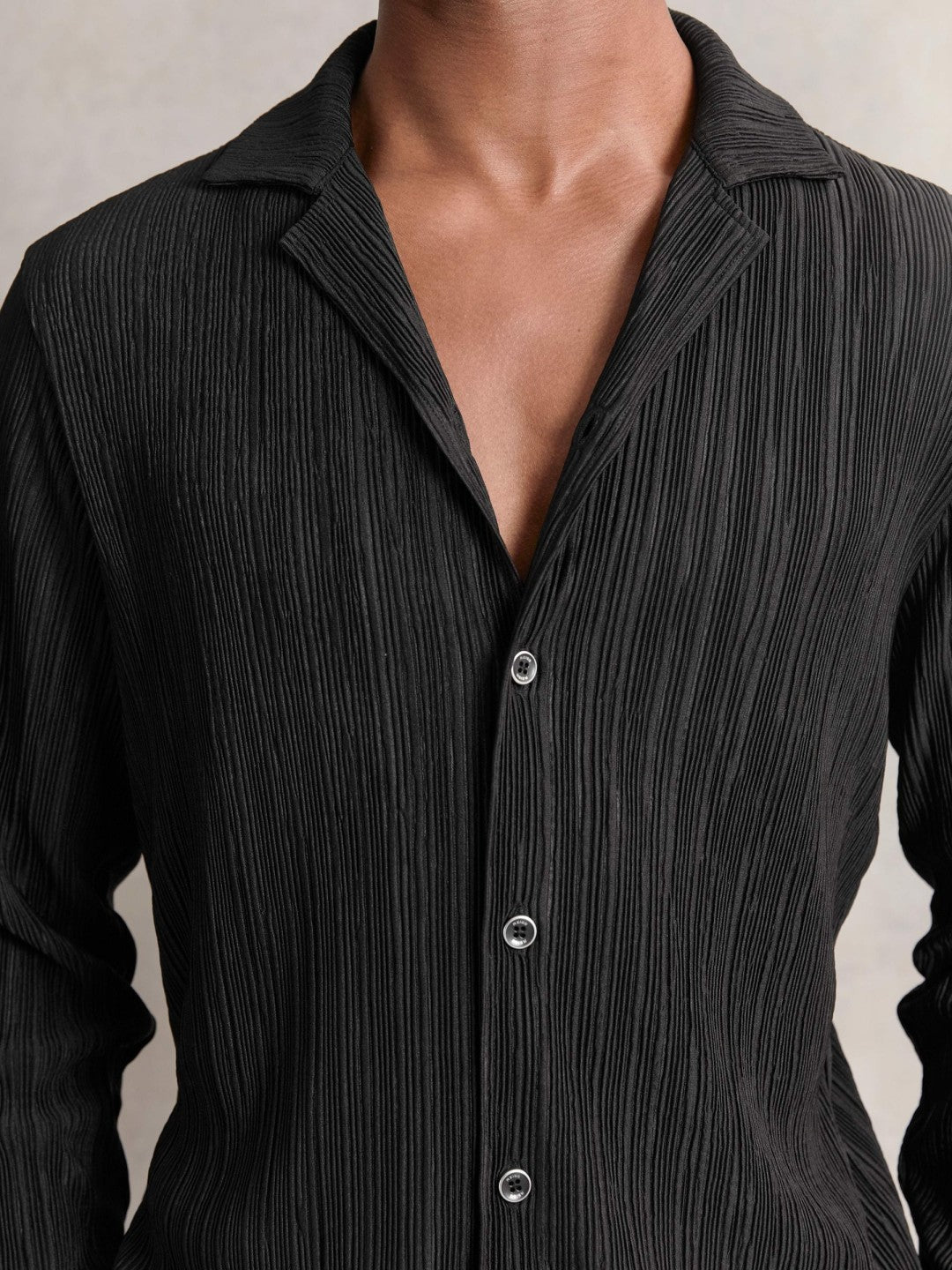 Reiss Savings - Plissé Cuban-Collar Long-Sleeve Shirt in Black