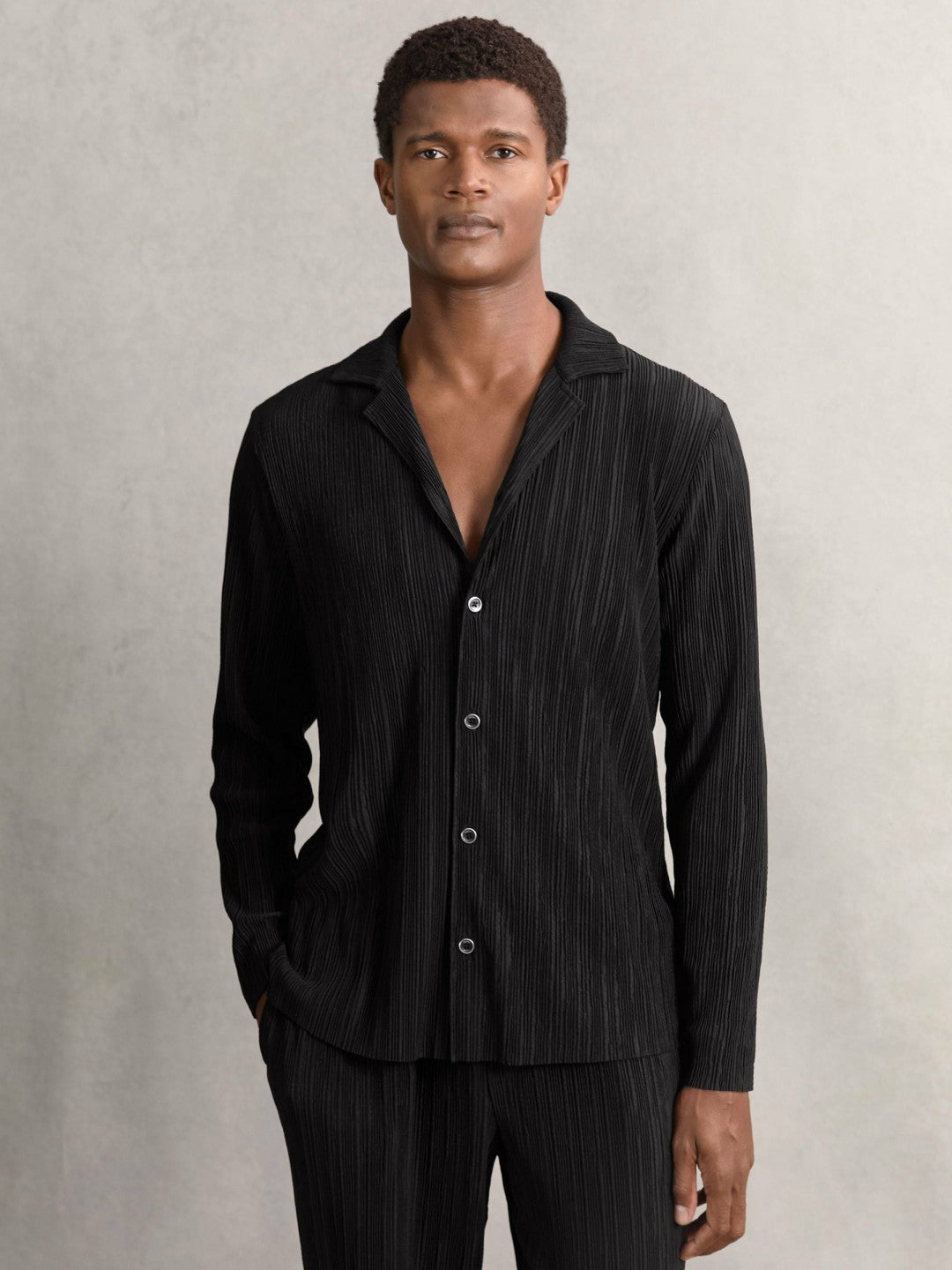 Reiss Savings - Plissé Cuban-Collar Long-Sleeve Shirt in Black