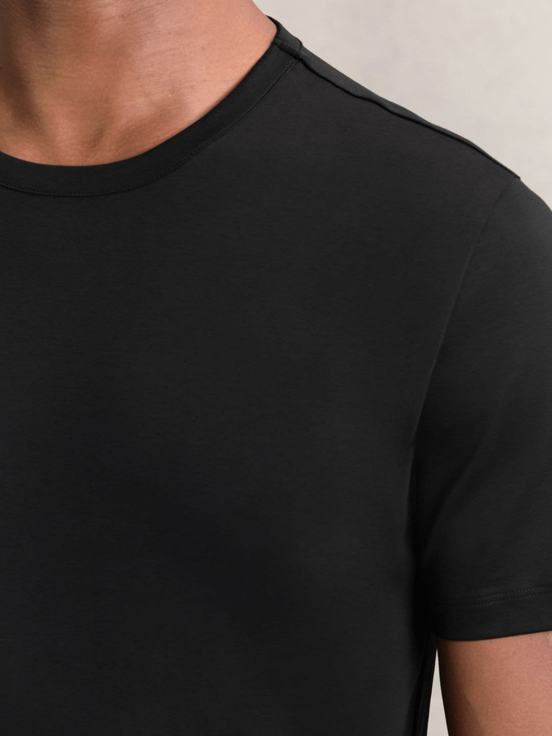Reiss Offer - Airwater-Cotton Crew-Neck T-Shirt in Black