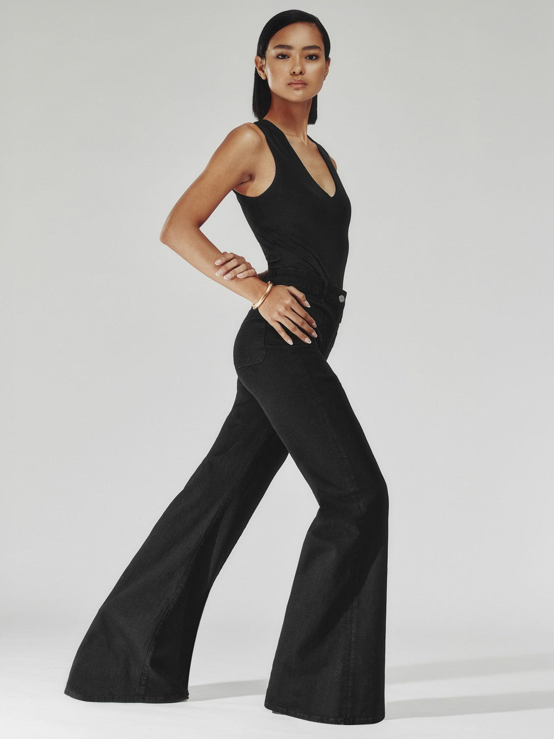 Reiss Offer - Petite Patch-Pocket Flared Jeans in Black