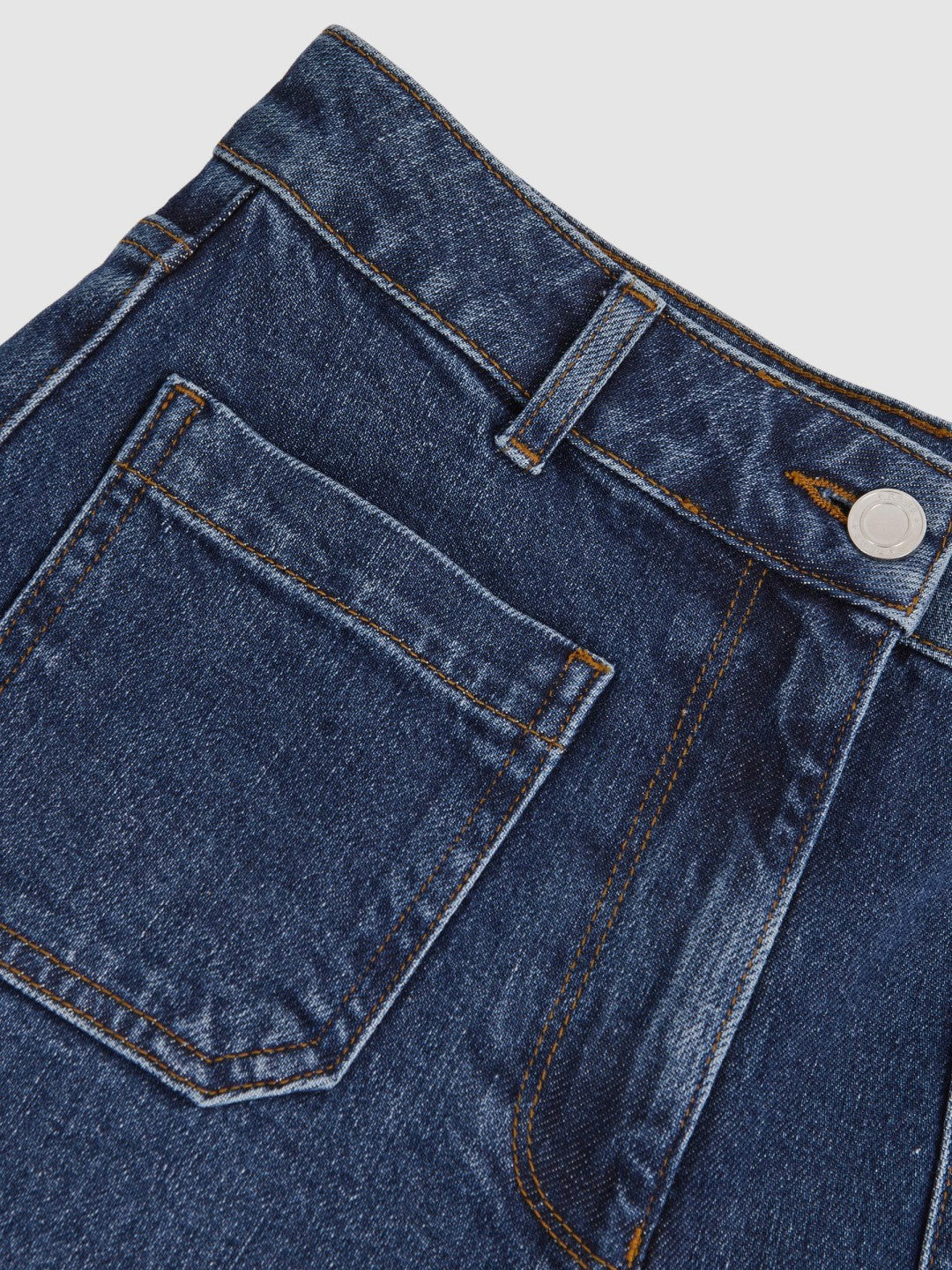 Reiss Offer - Petite Straight Leg Patch Pocket Jeans in Mid Blue