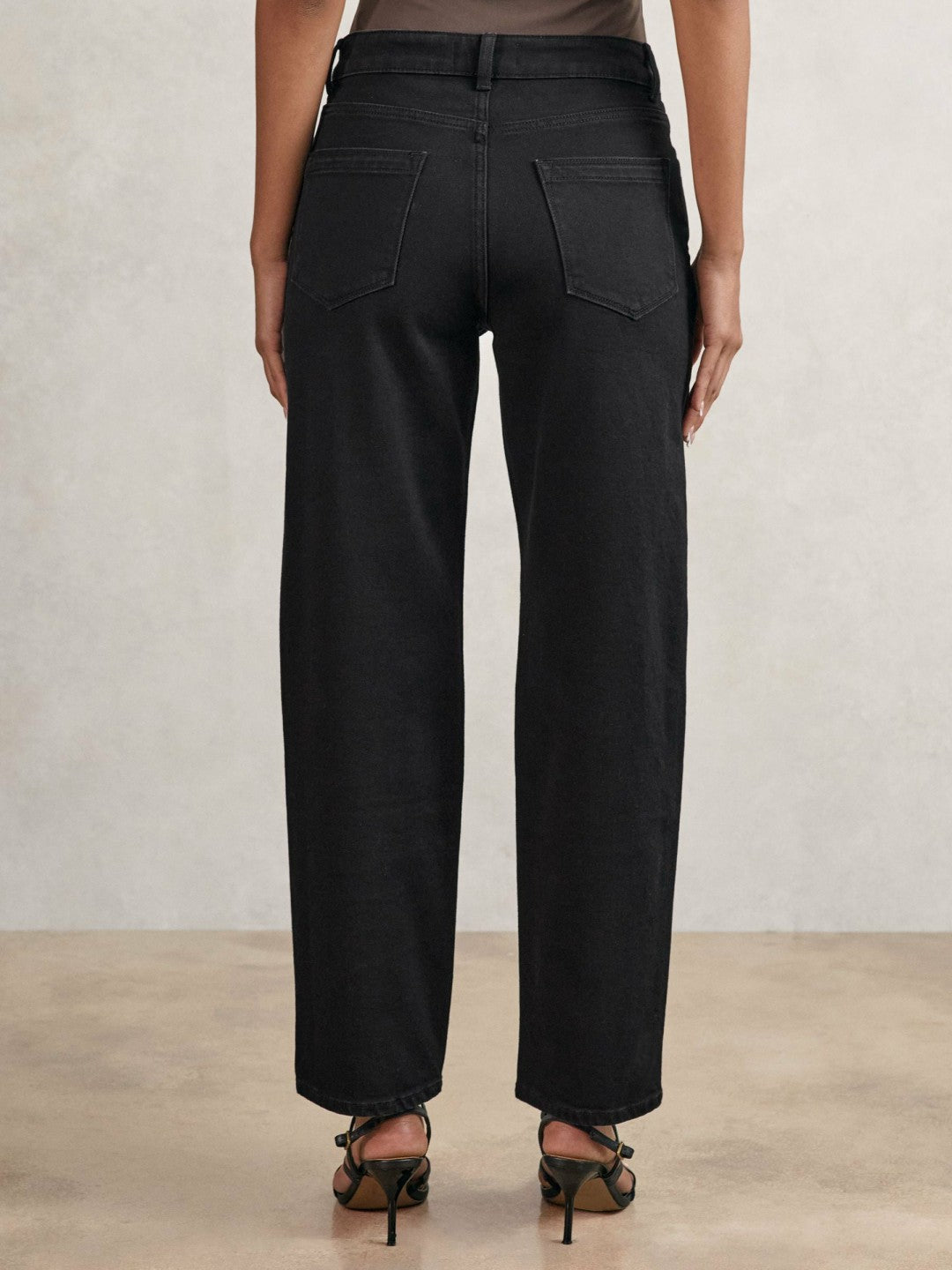 Reiss Deal - Petite Mid Rise Straight Leg Jeans in Black