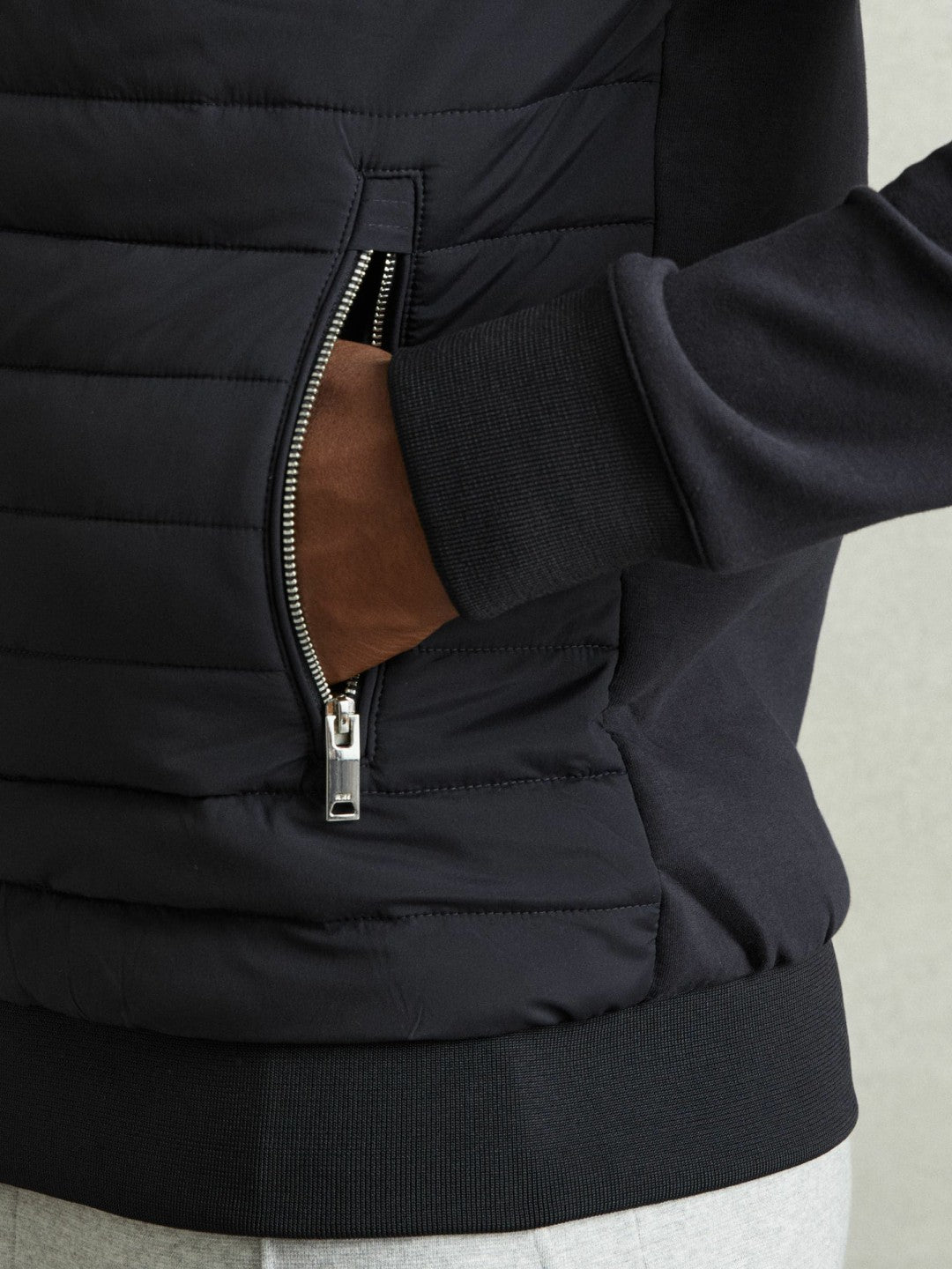 Reiss Affordable - Hybrid Quilt and Knit Zip-Through Jacket in Navy