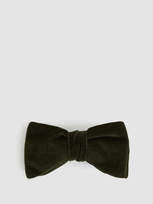 Reiss Popular Choice - Velvet Bow Tie in Emerald