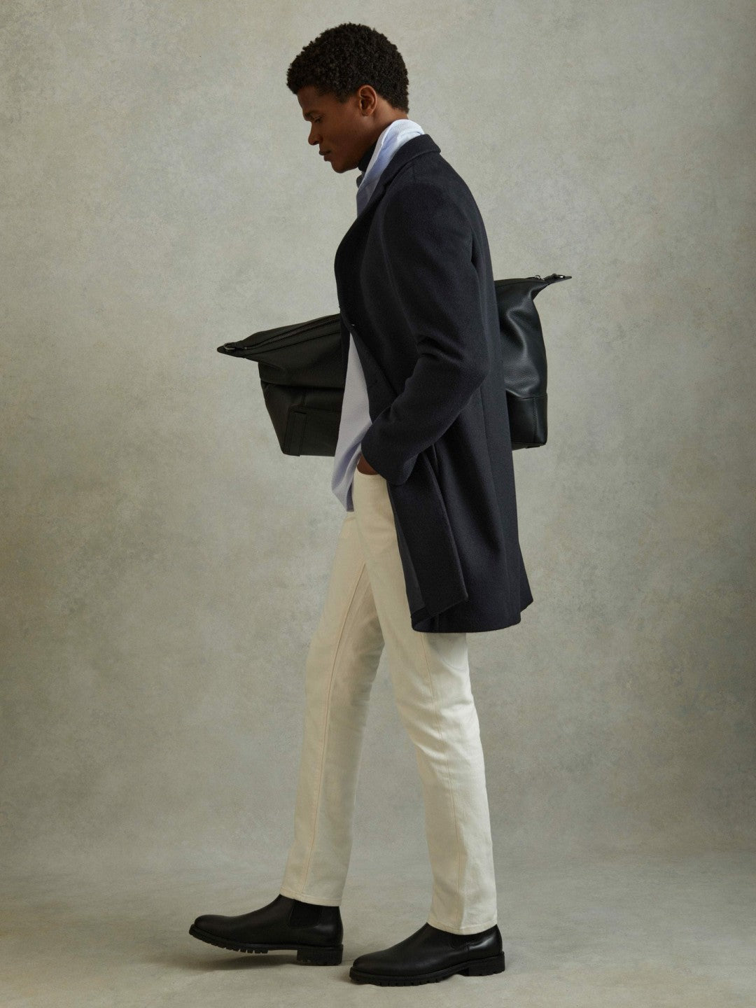 Reiss Savings - Wool Blend Single Breasted Epsom Overcoat in Navy