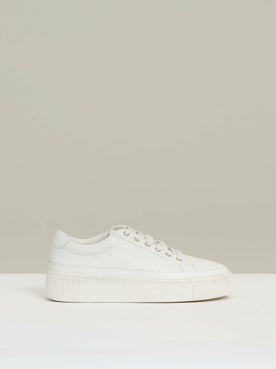 Reiss Popular Choice - Grained Leather Platform Trainers in White