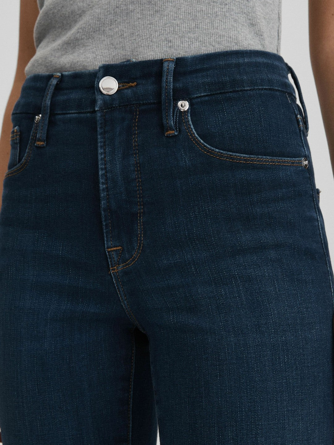 Reiss Deal - Good American Slim Fit Cropped Jeans in Blue