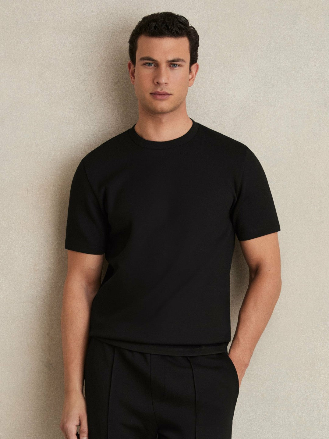 Reiss Sale - Interlock Jersey Crew Neck T-Shirt in Black