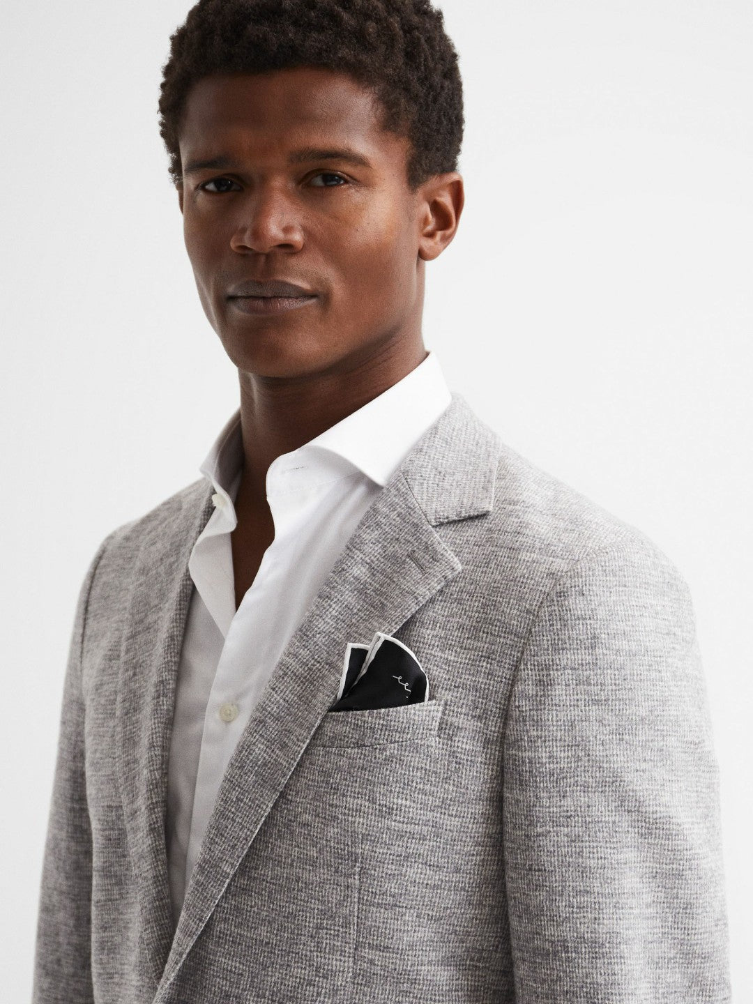 Reiss Deal - Plain Silk Pocket Square in Black