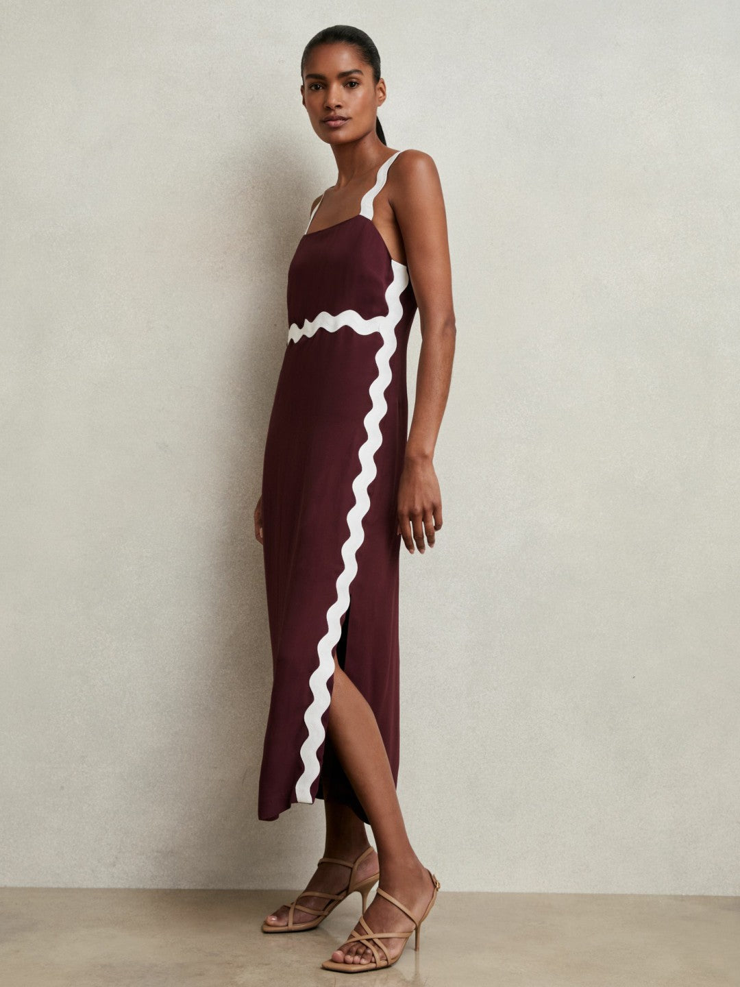Reiss Wave-Trim Crepe Midi Dress in Burgundy