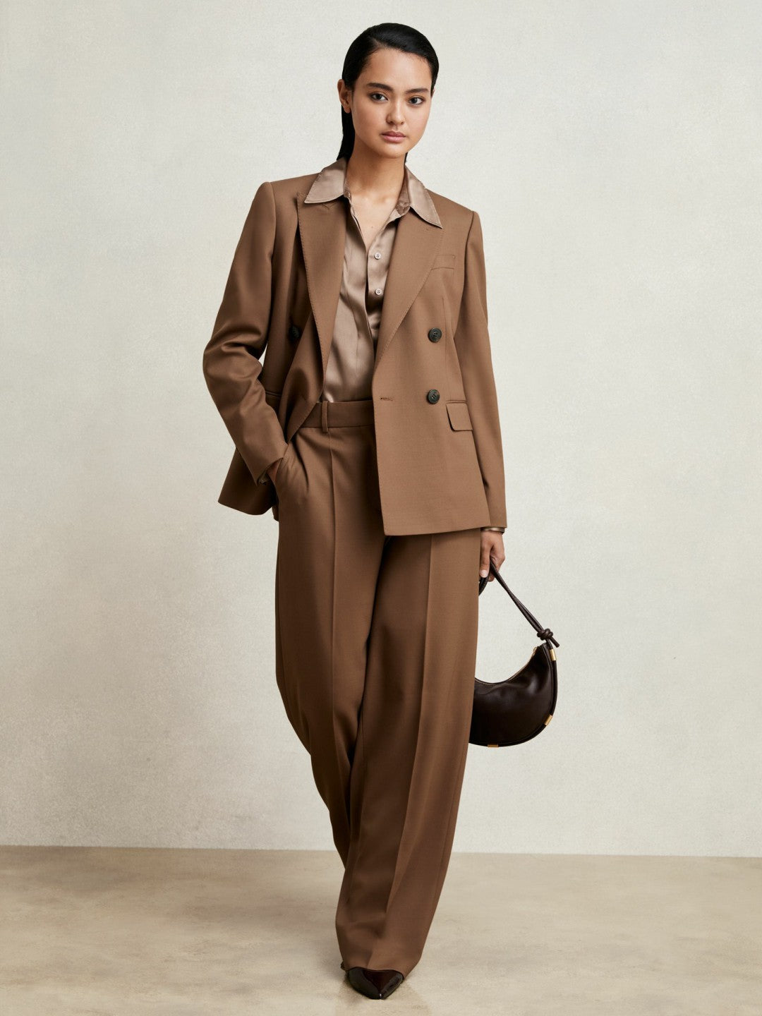 Reiss Value - Petite Wool-Blend Wide-Leg Suit Trousers in Tan