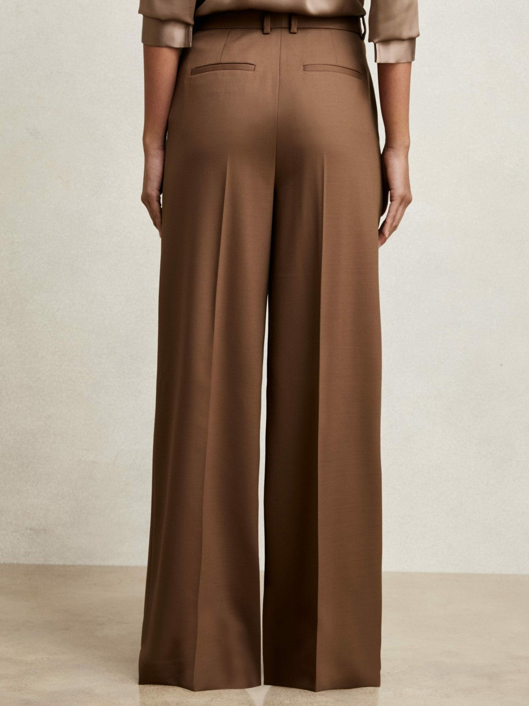 Reiss Value - Petite Wool-Blend Wide-Leg Suit Trousers in Tan