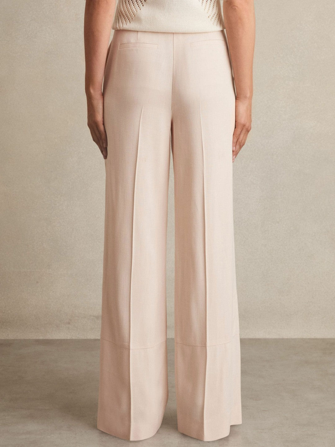 Reiss Popular Choice - Petite Wide-Leg Suit Trousers in Pink