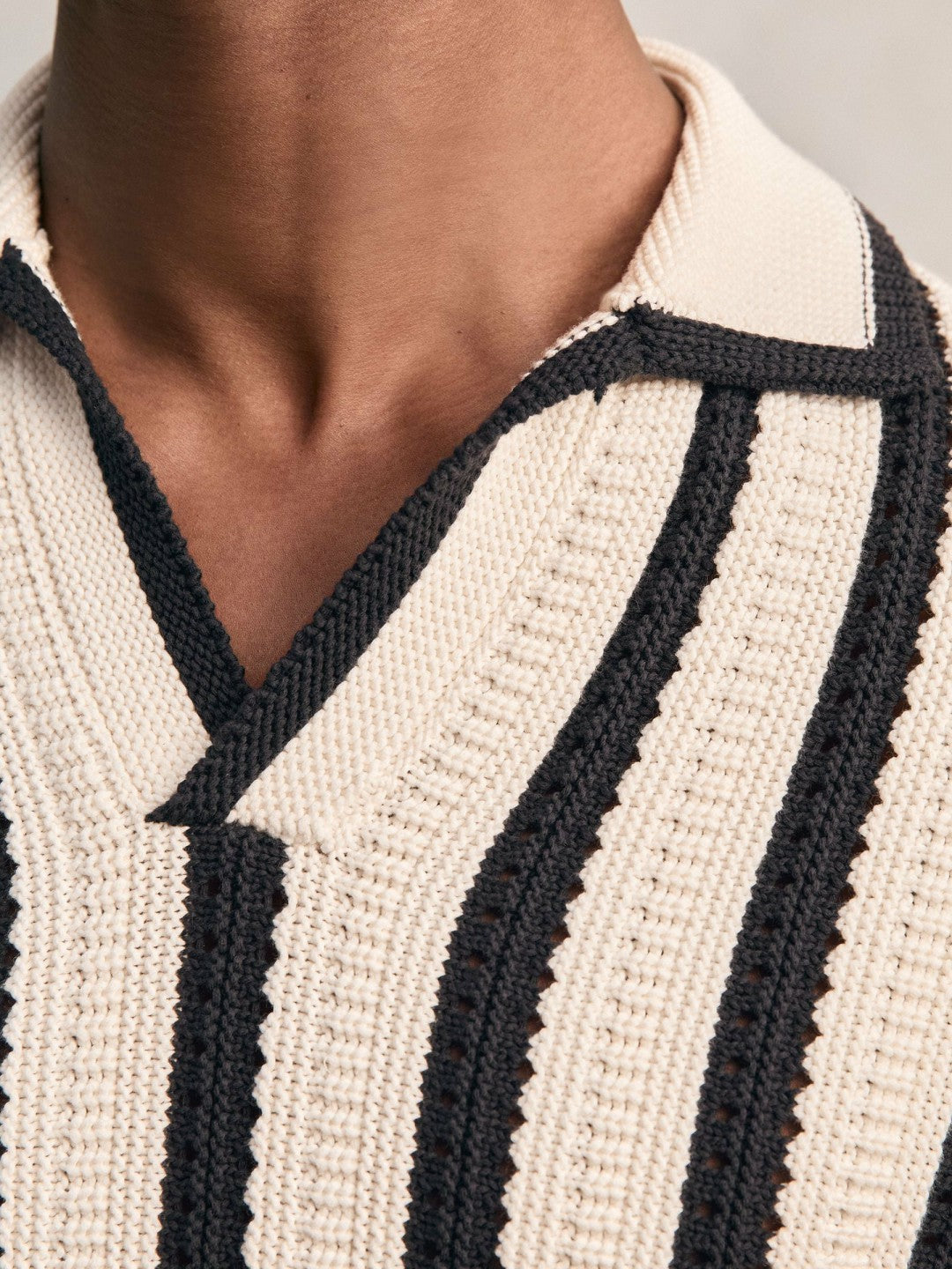 Reiss Best Seller - Cotton Blend Stripe Knit Polo Shirt in Off White/Navy