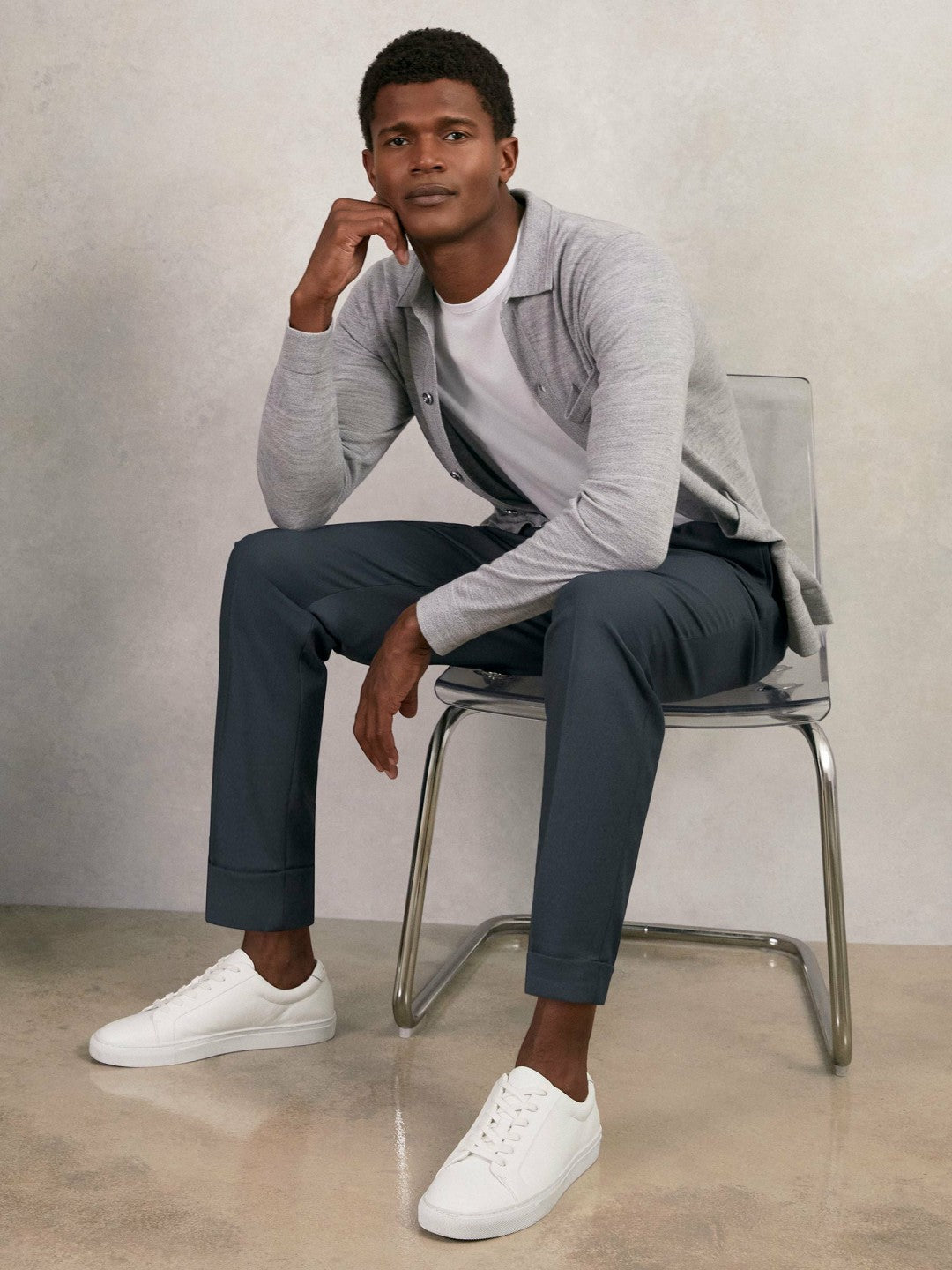 Reiss Relaxed-Fit Pleated Tapered Trousers in Steel Blue