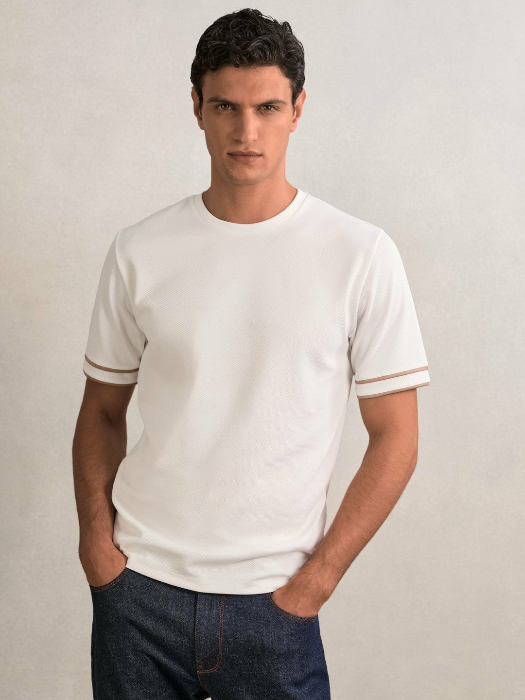 Reiss Offer - Textured Crew-Neck Tipped T-Shirt in White