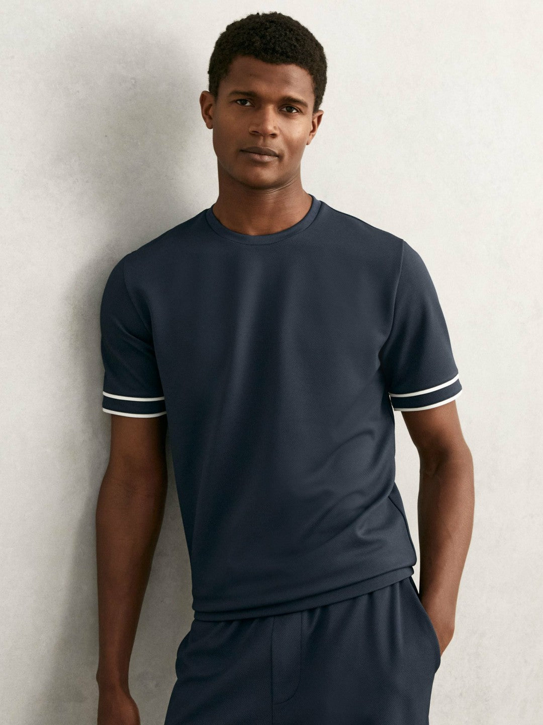 Reiss Savings - Textured Crew-Neck Tipped T-Shirt in Airforce Blue