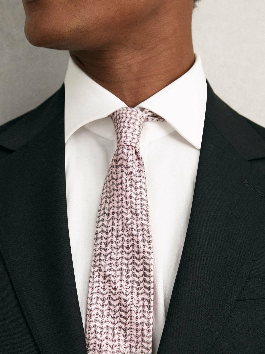 Reiss Savings - Silk Geometric-Chain Print Tie in Soft Pink