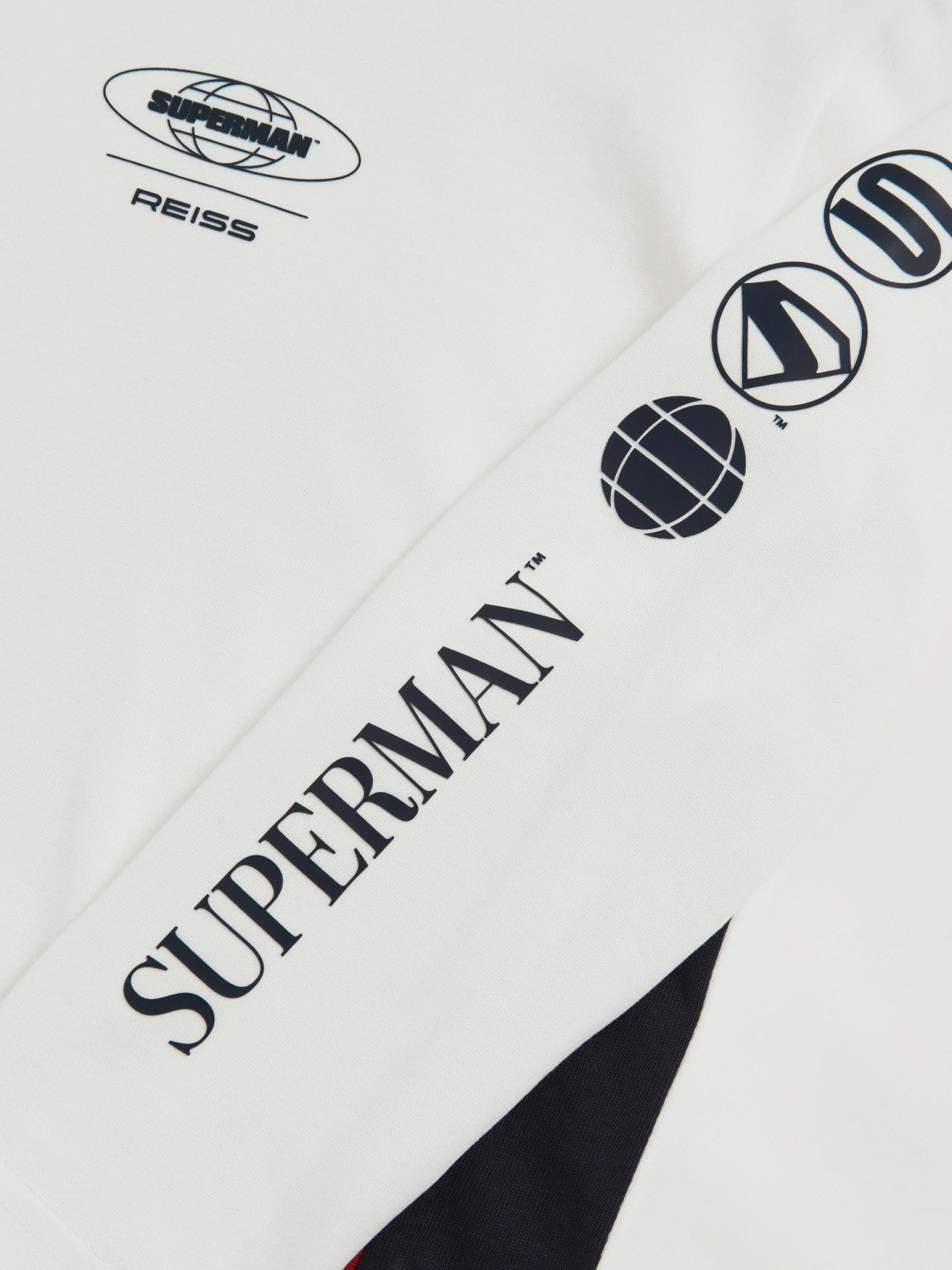 Reiss Affordable - 9-13 yrs Superman Cotton Logo T-Shirt in White