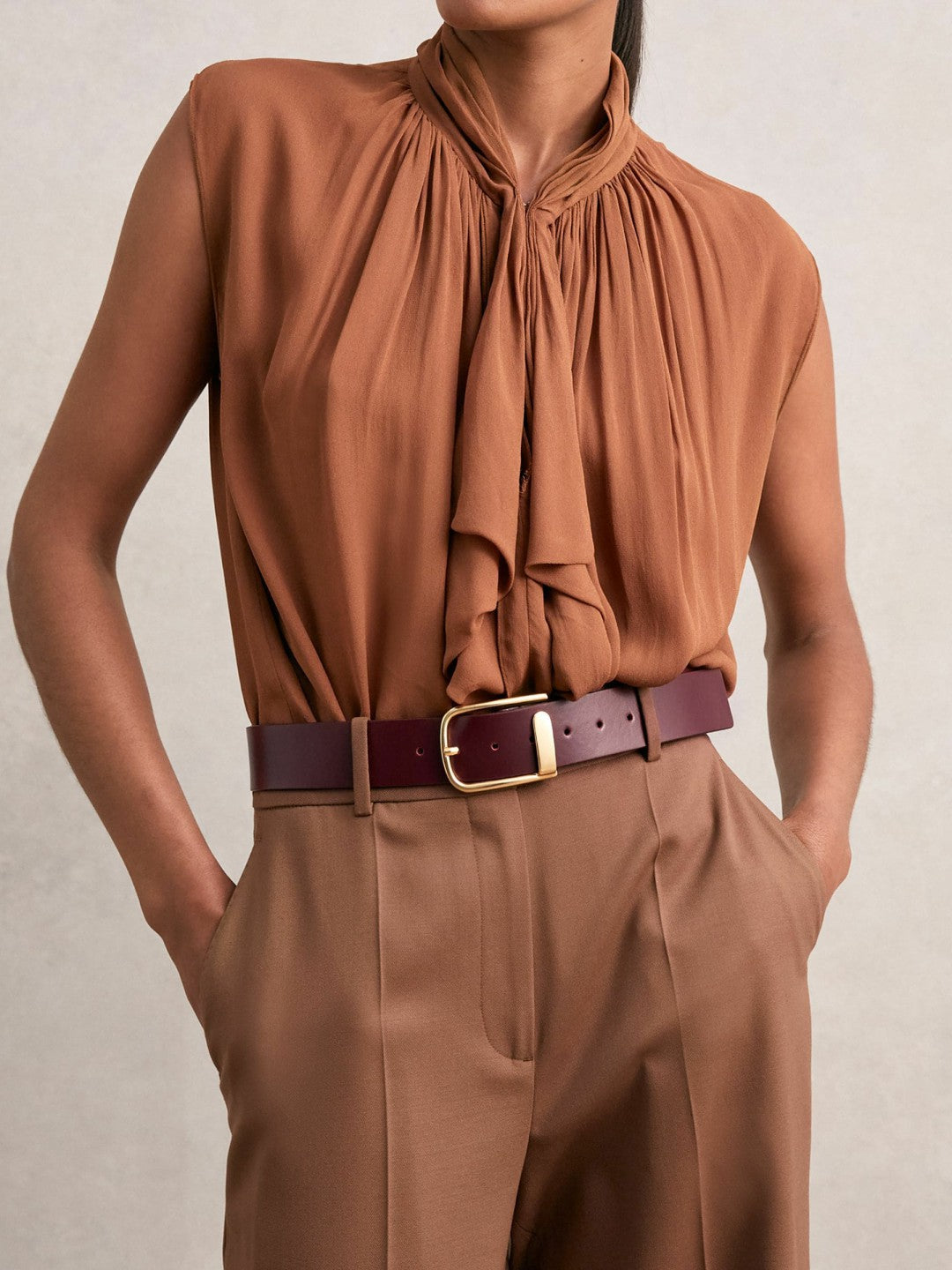 Reiss Value - Leather Half Keeper Belt in Burgundy