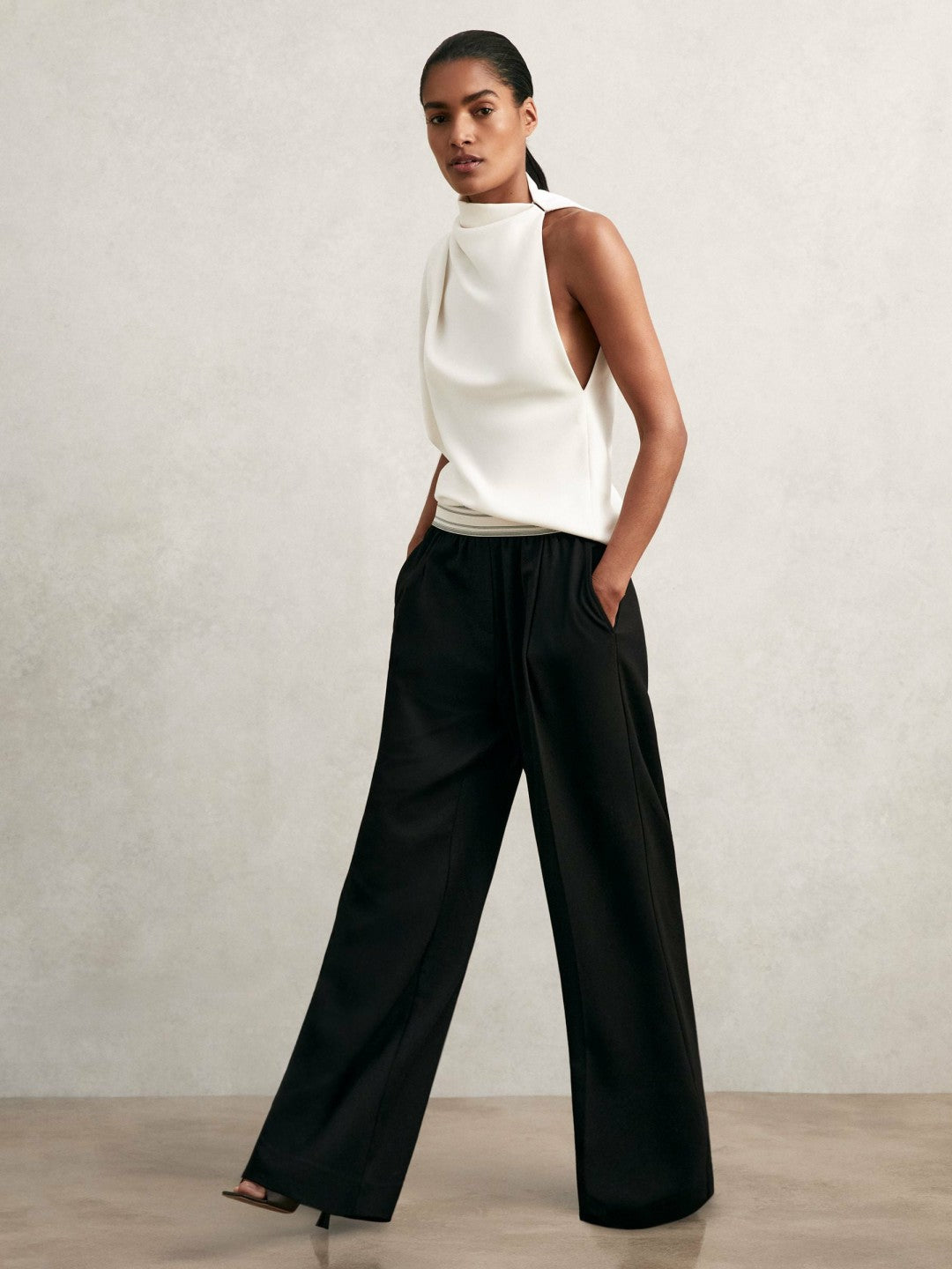Reiss Featured - Petite Wide-Leg Contrast-Waistband Trousers in Black