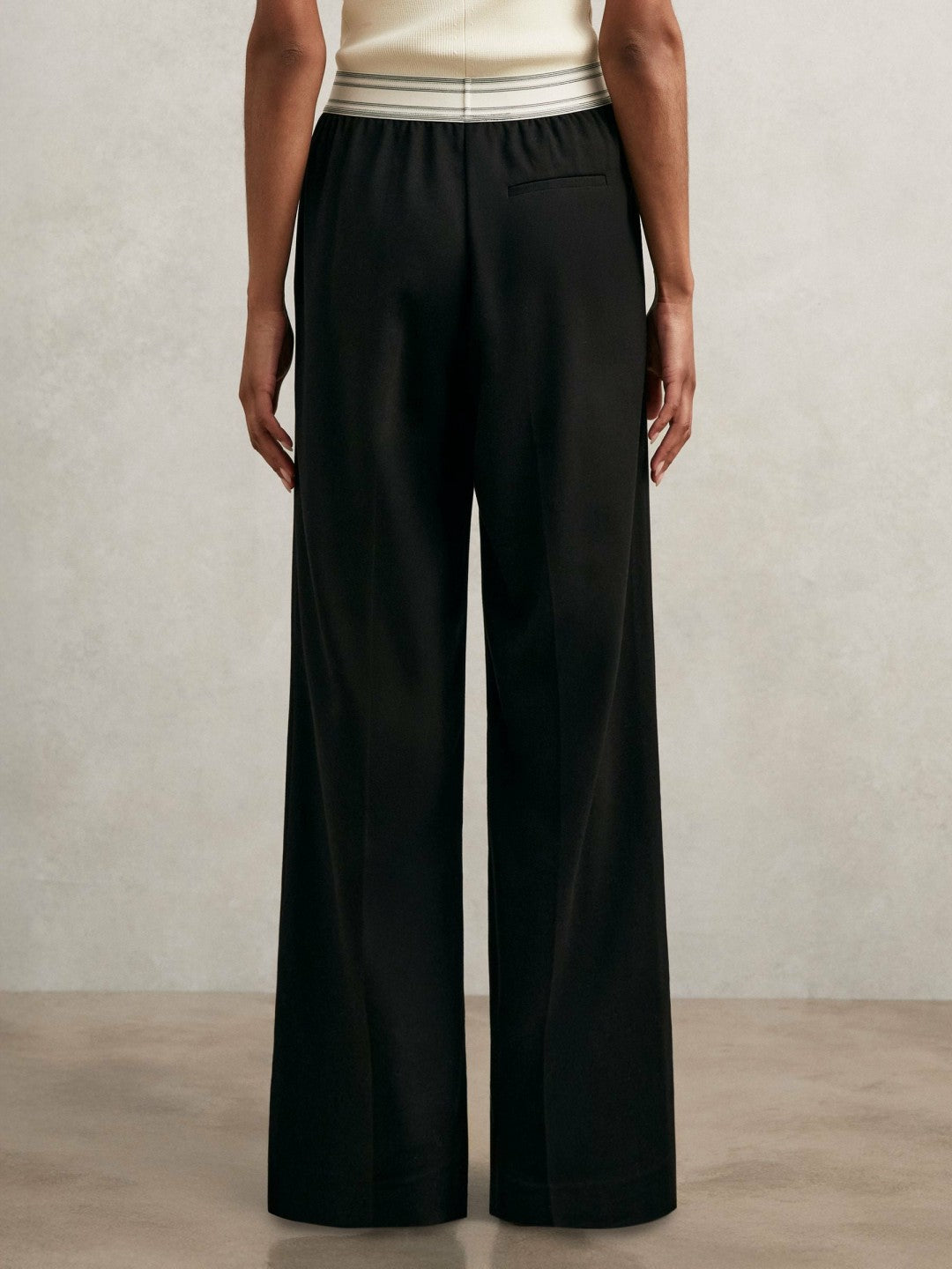 Reiss Featured - Petite Wide-Leg Contrast-Waistband Trousers in Black