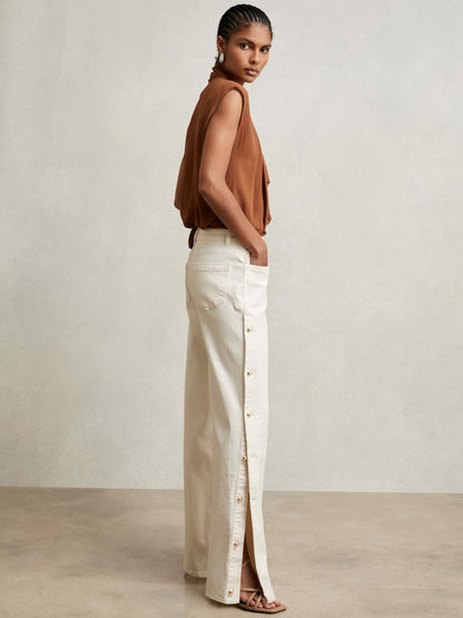 Reiss Popular Choice - Petite Side Button Wide Leg Jeans in Cream