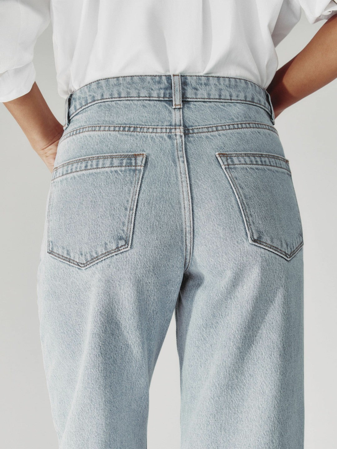 Reiss Deal - Petite Mid-Rise Straight-Leg Jeans in Pale Blue