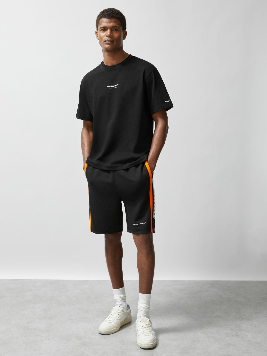 Reiss McLaren F1 Team Lando-Print T-Shirt Unisex Fit in Black
