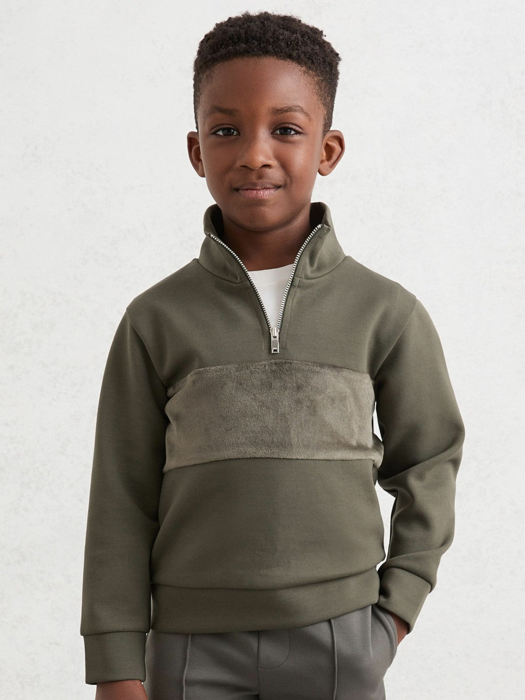 Reiss Best Seller - 9-13 yrs Slim Fit Half-Zip Funnel Neck Velour Sweatshirt in Dark Sage Green