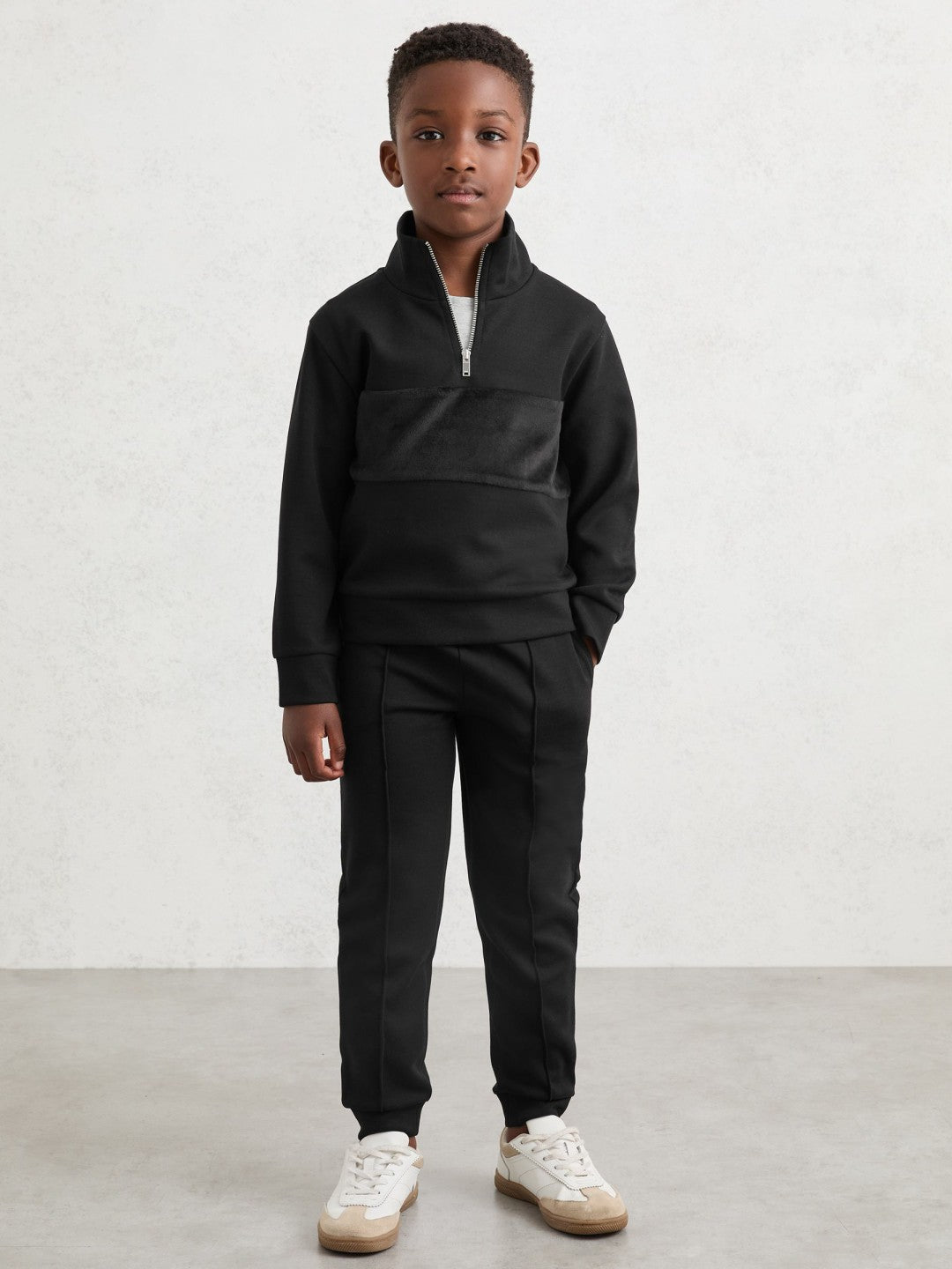 Reiss Deal - 13-14 yrs Interlock Drawstring Joggers in Black