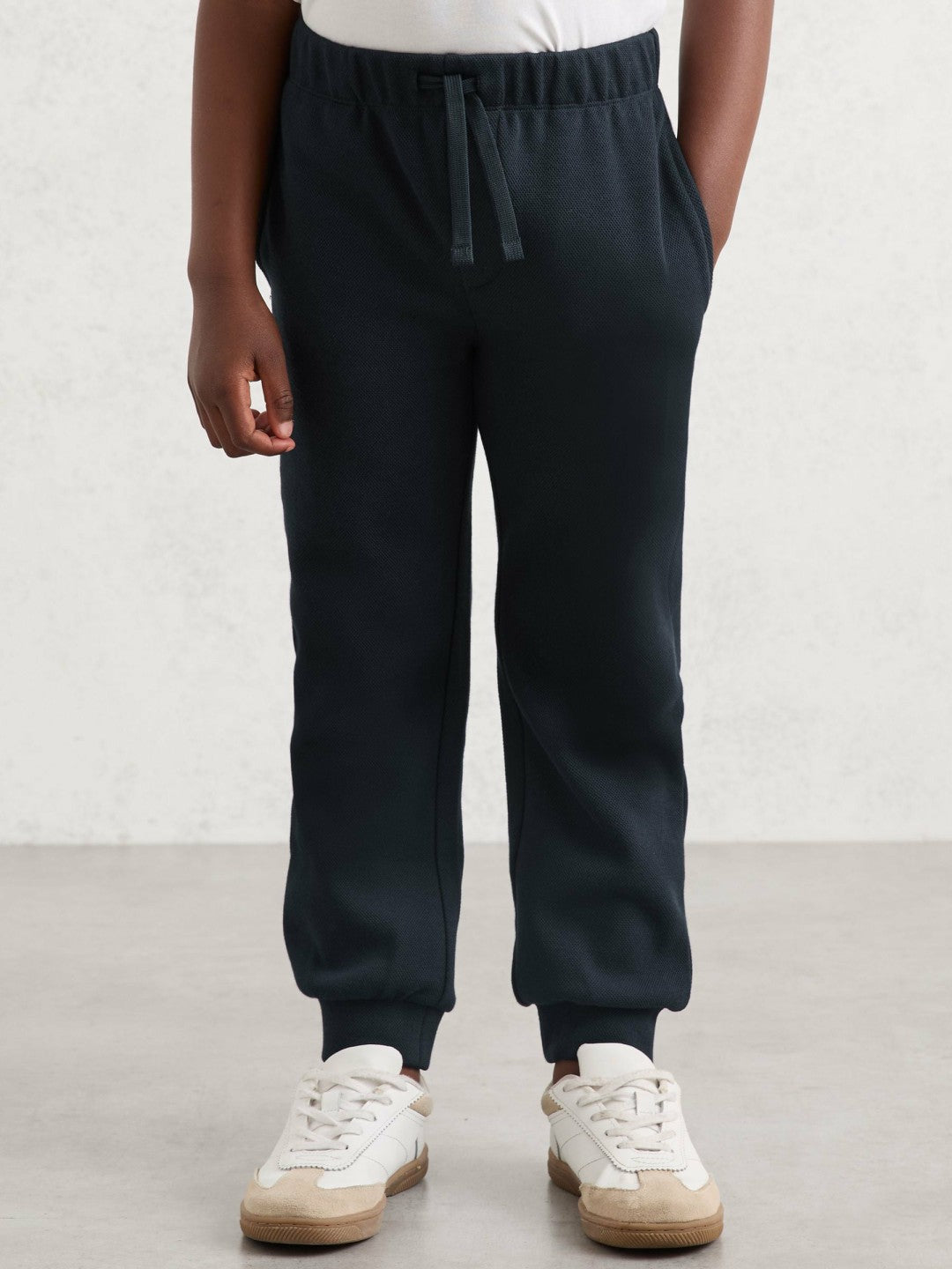 Reiss Featured - Cotton-Blend Textured Cuffed Joggers in Navy