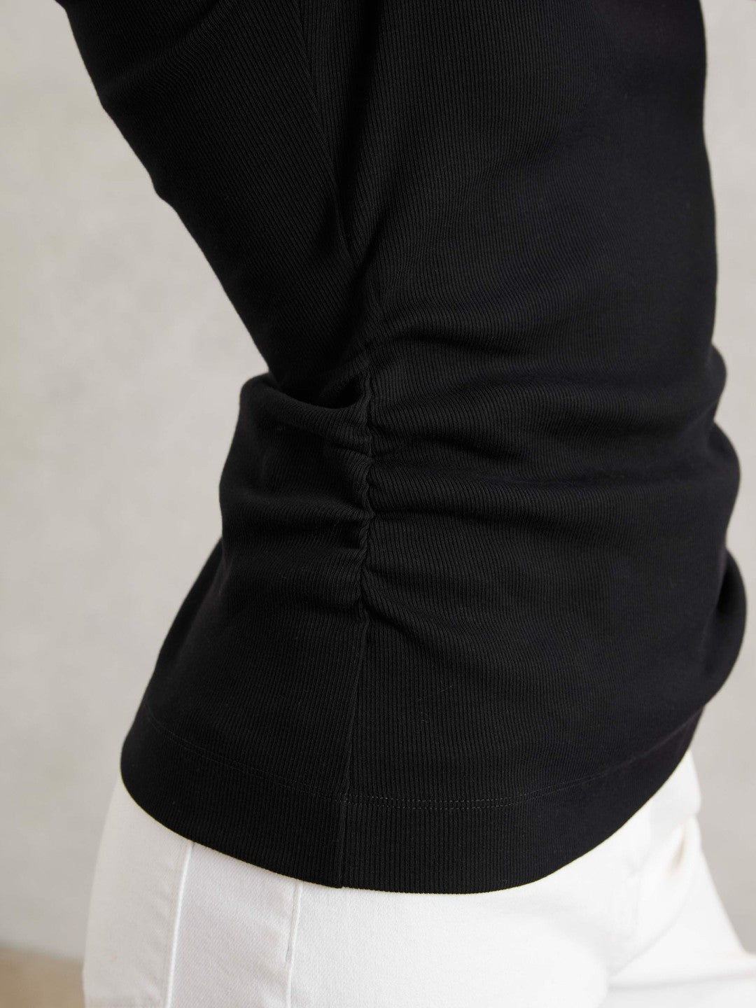 Reiss Cotton Long-Sleeve Ruched T-Shirt with Stretch in Black